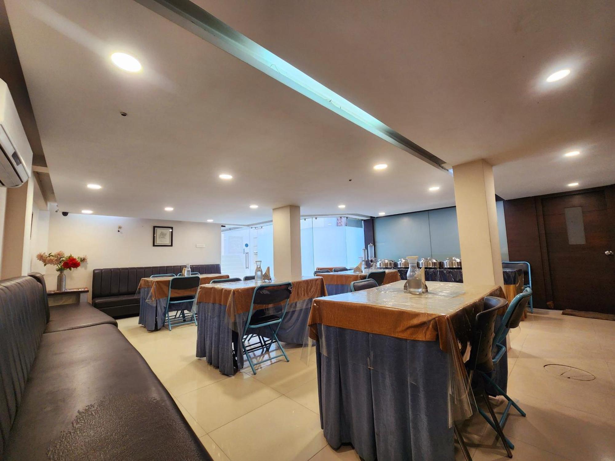 โรงแรมลี อินเตอร์เนชั่นแนล โกลกาตา ภายนอก รูปภาพ